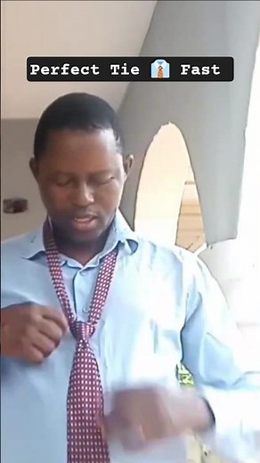 How to Tie a Tie in 10 Seconds