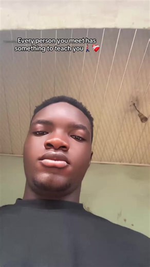 🤦🏽🚶🏻‍♂️💔🥺