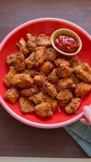 Healthy Popcorn Chicken full recipe is on HungryHappens Net #sophiesadie #fitfood #cooking #viralreels #fyp #happy #viralreels | Sophie Sadie