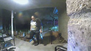 Girl vs Bug Bug: 1 Girl: 0 We love seeing what your Vivint Cameras have captured. Send us your videos here: https://bit.ly/2RKRE0l | Vivint