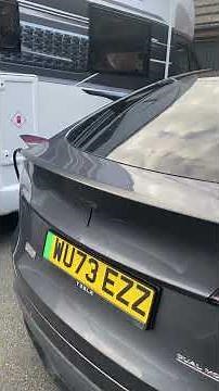 Tesla adjusting the boot opening height #electriccar #modely #teslamodely #tesla