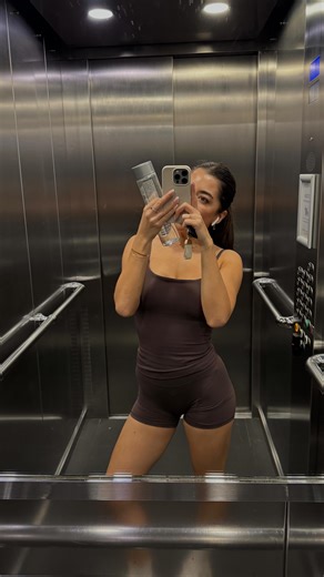 Elise | lifestyle & wellness | okay let’s level up at the gym 🎧 pt with @at.active at @vhealthclubldn - I was challenged so much with this and I’m excited to keep... | Instagram