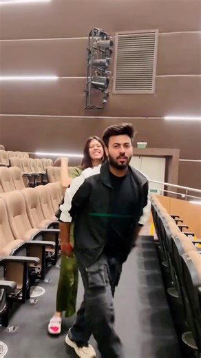 Sreerupa Chakrabarty on Instagram: "THE JHAMELA collab ! 😒 PLEASE DONT MISS THE END ! . . . . #shoot #work #friends #bengalisong #reelitfeelit"