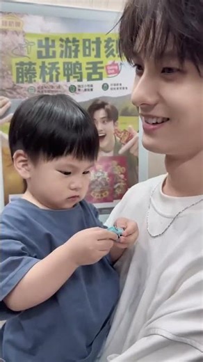 My husband's years of raising the kids: from 25 to almost 30 #DadRaisingKids #cute #TrickYouIntoH...