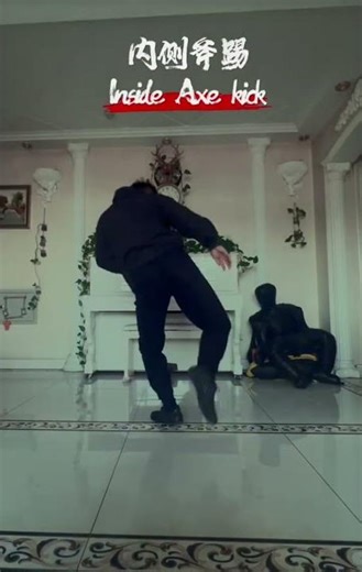 Fight Like an Axe: Devastating "Axe Style" Strikes for Combat