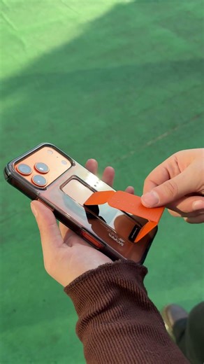 Skinarma Haxa Mag Charge Grip Stand 👉 https://zoommer.me/4rjkcww