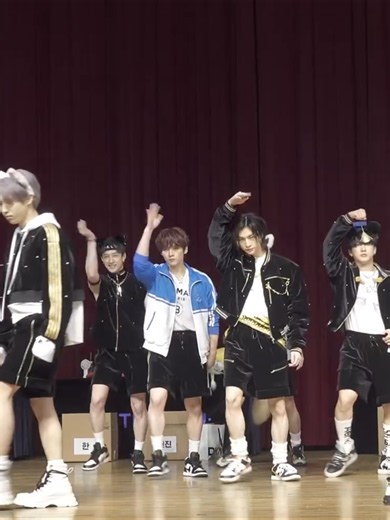 STRAY KIDS 😉 (s-class jjam) #straykids #skz #kpop | stray kidsskz