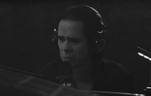 Nick Cave rifà ‘Cosmic Dancer’ dei T. Rex: il video | Rolling Stone Italia