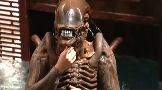 Tom Woodruff Jr.’s underwater work in Alien Resurrection (One Step Beyond documentary) | Alien_Theory