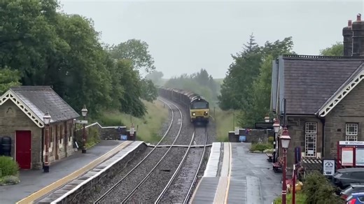 77K views · 912 reactions | Here is the Carlisle Yard Colas Rail to Chirk Kronospan Colas Rail log train heading south passing through Horton Station just after the first stone train left. | North Yorkshire Weather Updates | Facebook