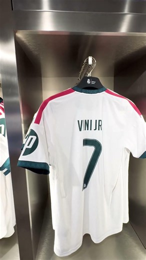 🤍 Vinícius Jr’s New Real Madrid 2026/27 Jersey at the Official Store 👕 #RealMadrid #ViniJr