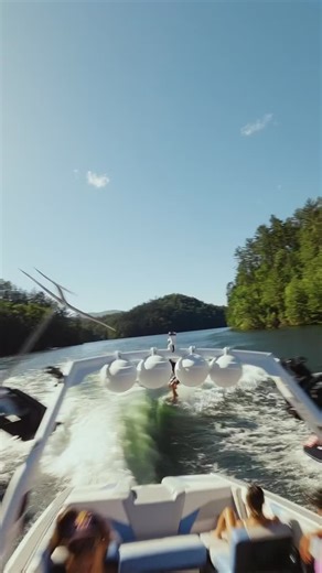 Munson Ski & Marine on Instagram: "Go BIG or go home. This is what the T250 was made for. 🏄‍♂️ Insane waves. Full crew. Endless play. Action speaks louder — so hit play & let the T250 do the talking. 🤘 Call us today to schedule a demo of the T250 +18153635400! . . . #T250 #Boats"