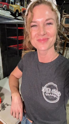 Emily Reeves | Y’all gotta check this NEW oil treatment OUTTTT!! @hotshotssecret is a great company and #partner 💪🏼 Modern engines with AFM, DOD, or... | Instagram