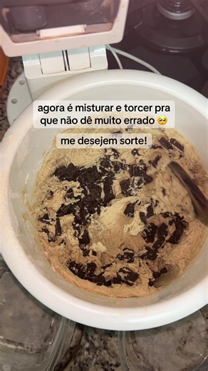 fazendo os cookies da paola carosella (sendo que nunca fiz cookie na vida) pro último dia de ubs #fy #fyp #cookies #masterchef #cooktok