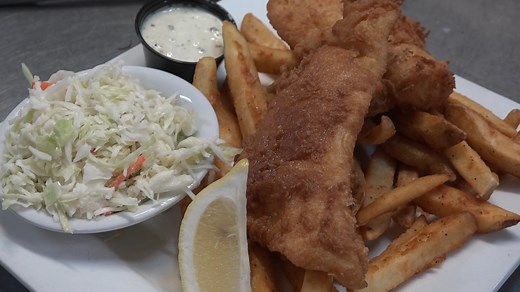 Check out some of the great menu options at Home Plate Norton and Home Plate Bay Street Grill in Taunton. Clam Boils, Steamers and Lobster rolls are back! So come on down for yours and start enjoying the official start of Summer. A great place to catch a game, live music or dine on the patio. Like, share and tag a friend for a chance to win a $20 gift card! Home Plate Norton is located at 184 West Main St. and Home Plate in Taunton is at 1094 Bay Street. Open 7 days a week for lunch and dinner!