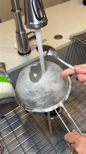 Better than the sprayer Original video by Natalini | Life According to Us