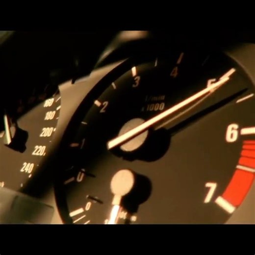 Voiture volante ! Le Transporter dans une des meilleure cascade ⭐⭐⭐ #shorts #film #pourtoi