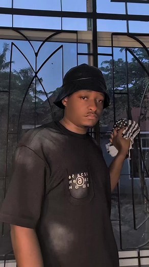 Bonge La Dada: Dada Nani Nasoro?