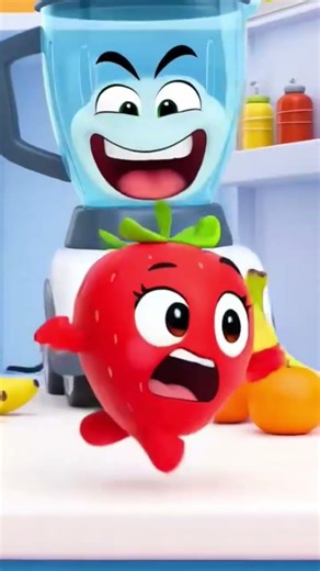 Funny strawberry vs blender 🍓😂 Who wins? Watch till the end! #shorts #funny #shortvideo