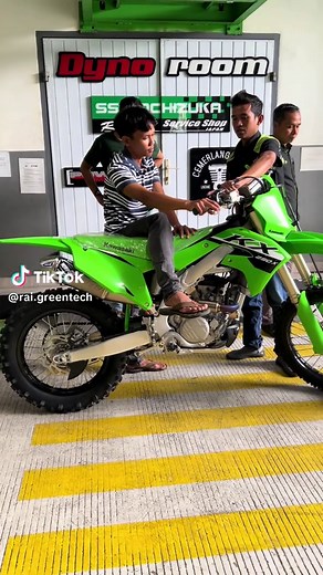 Ultimate Guide to Kawasaki KX250X Maintenance and Pricing
