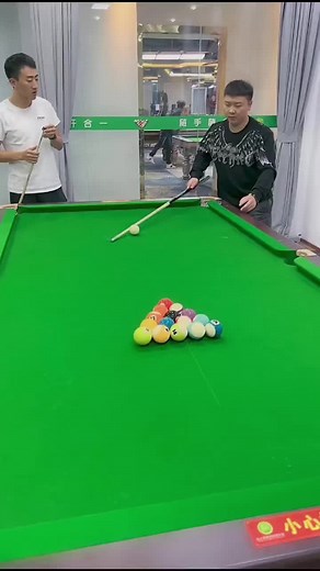 Chiquito's Hilarious Billiard Cue Fail | Funny Billiards Moment