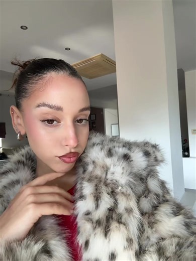 🤏🏼🤏🏼🤏🏼#greece #nickiminaj