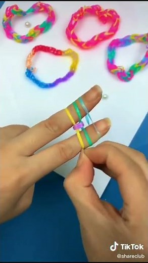 Como fazer pulseira de elastico. ASSISTA SE ESTIVER NO TEDIO