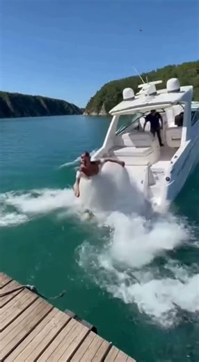 Speedboat THROTTLE vs. Wedding Dress! 🛥️👗🚀#shorts