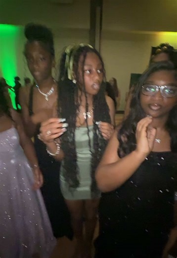 8th Grade Prom Dance Outfit Ideas and Inspiration