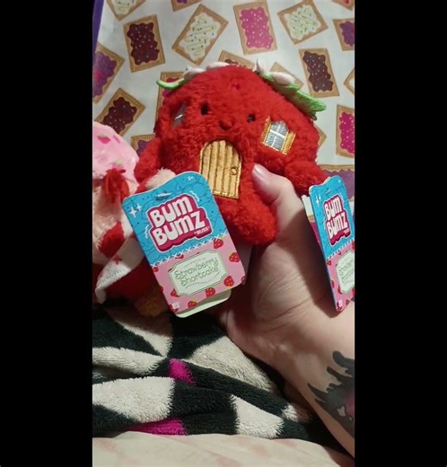 Viral Strawberry Shortcake Bum Bumz #strawberryshortcake #bumbumz #80s