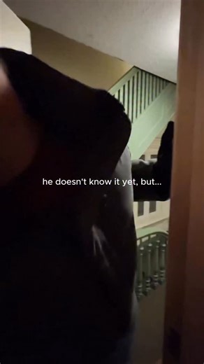 Tay 📚💌☕️🎀 on Instagram: "surprise!!!!! I had 45 mins and a dream 🙂‍↕️ #birthday #vlog #nye #party #surpriseparty"