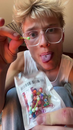 Changement de piercing : Piercing en langue pour l'été