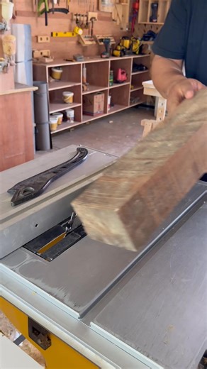 Cut the hardest wood with the cheapest table saw.😂 #woodworking #woodwork #carpenter #woodworker #fblifestyle #diy #woodcraft | Iza Askana