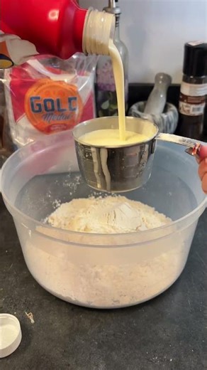 a simple 1:1 ratio of self rising flour & heavy cream, this easy biscuit recipe will be your new fav