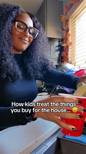 You know your kids don’t appreciate the value of money—until they have to pay for their own things. With Stockpile, give them a weekly allowance they can use to invest, save, and spend—on things inside AND outside the house. | Stockpile