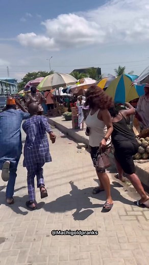 Hilarious Running Away Without Paying Prank Gone Viral