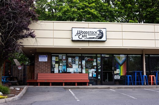 This Portland cafe has become a hub for the Deaf and hard of hearing
