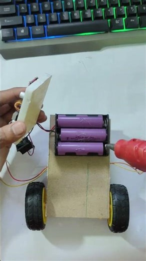 🤖 Obstacle Avoiding Robot 🚗Built an Arduino-based robot #arduino #project