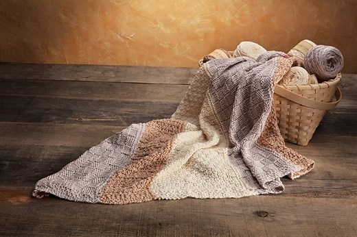 Appalachian Baby Design "Pick A Knit" Blanket Tutorial - v e r y p i n k . c o m - knitting patterns and video tutorials