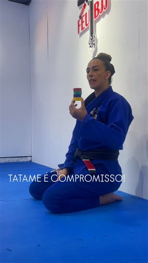 Jenifer Ciborg | Casal Ciborg on Instagram: "Tatame é compromisso! Trabalho com jiu-jítsu e vivo o jiu-jítsu, Dentro dos meus treinamentos trabalho com propósito para regar resultados 🧠🥋"