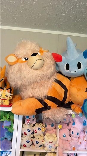 Jumbo Arcanine Pokémon plush