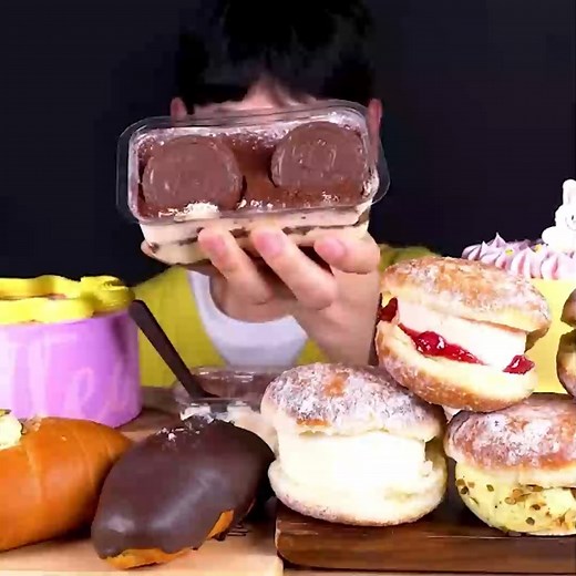 ASMR Donuts & Chocolate Cake Binge 🍩🍰 | Bonggil eating