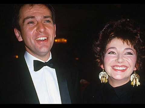 Don't Give Up [Live] - Peter Gabriel & Kate Bush