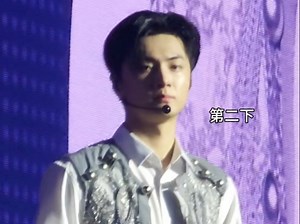 没有不造谣的义务！朴综星你到底在干嘛 我一直在烧烤 但是 不管了 我就当作是我的五秒男友饭撒吧