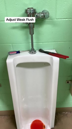 Adjustment for a weak flushing urnial. #facilities #urinal #sloanvalve #restroom #maintenance #flushing #fyp #fypシ #fyp #toilet