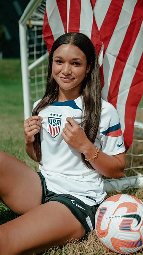SOCCER.COM on Instagram: "Simply Sophia ⭐️ In our latest What It Takes, we sit down with rapidly-rising starlet @sophsssmith to talk her past at @stanfordwsoc, current career with @thornsfc & @uswnt, and what she sees for her future in the sport she loves so dearly ⚽️ Watch the full 🎥 at the link in bio ⤴️ - #soccerdotcom #nikefootball #whatittakes"