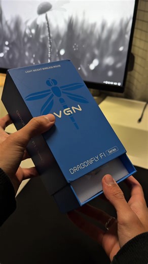 VGN Dragonfly F1 MOBA: ligero y potente para gamers