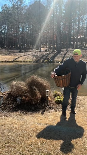 VINGLI 3 PCS Wooden Planter Barrel Set for Spring