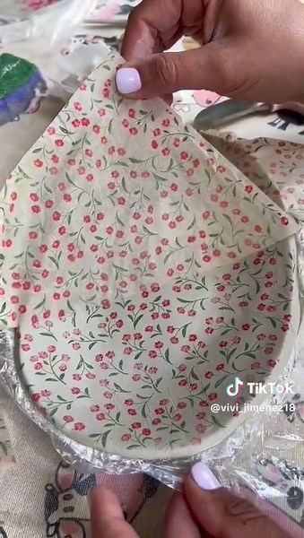 Paper transfer for ceramics #handmade #ceramics