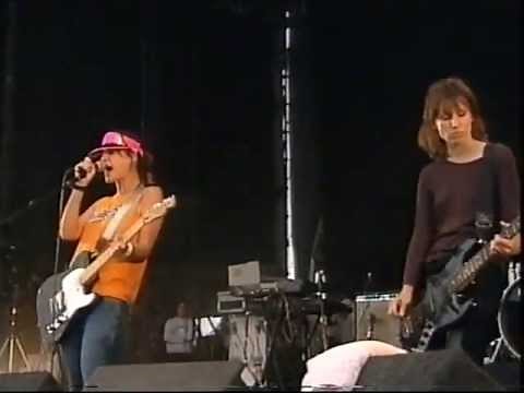 Elastica - Generator (Reading Festival 2000 HQ)